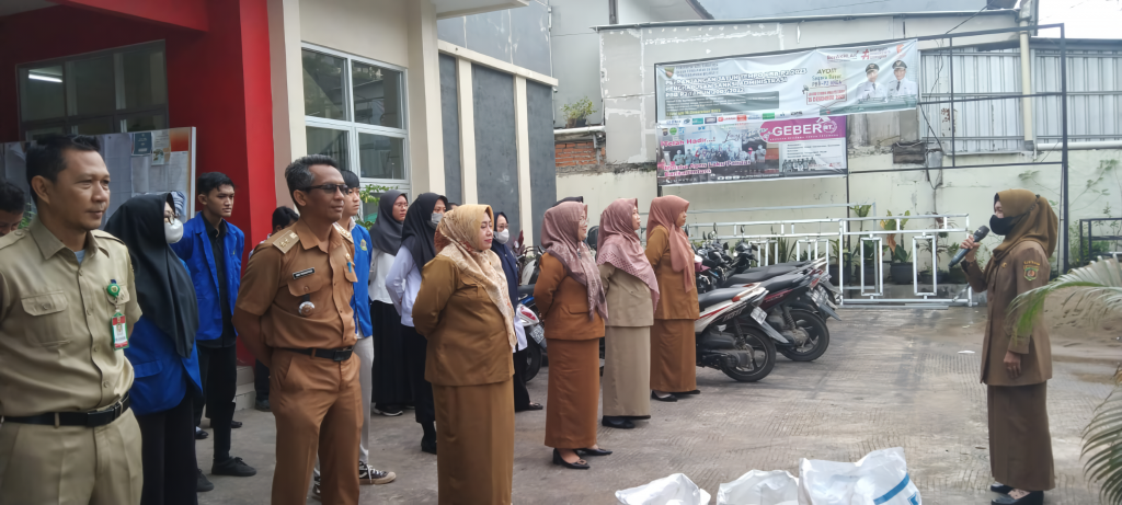Membuka Aktivitas Hari Senin Dengan Kegiatan Apel Rutinan yang Diikuti Seluruh Staf Sidodadi