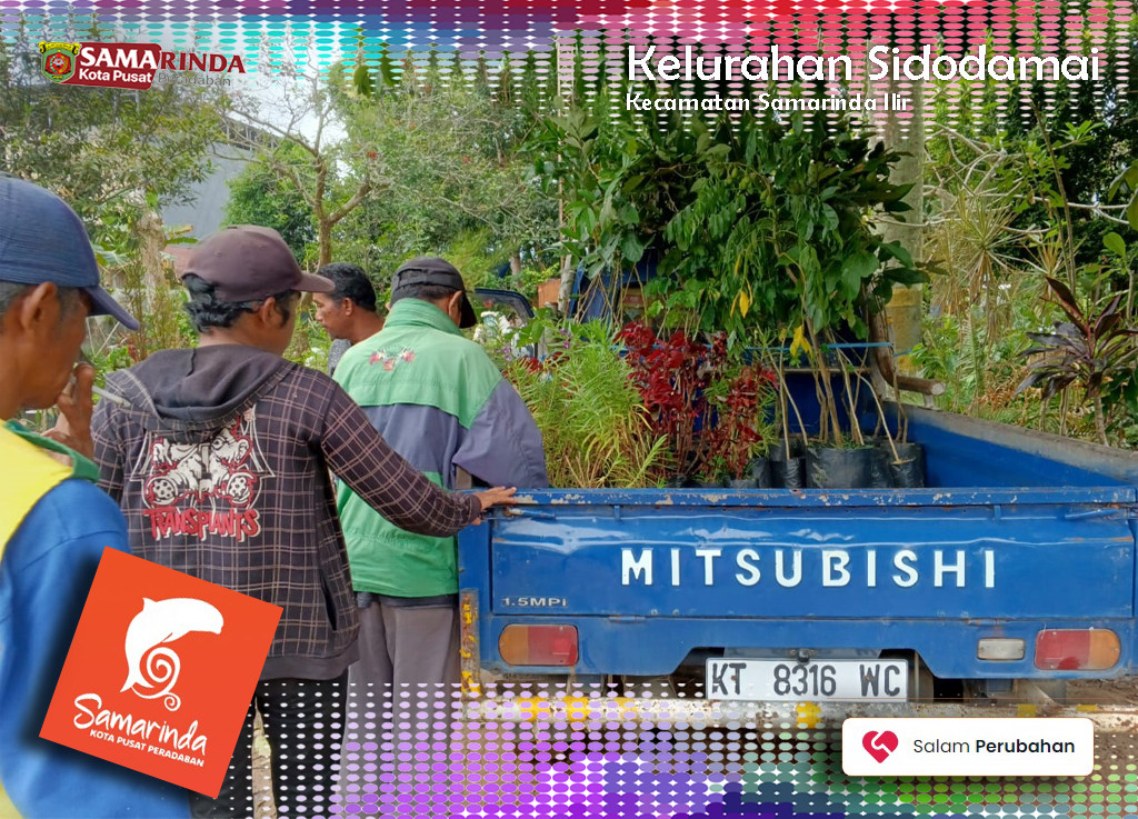 Penyerahan Tanaman Penghijauan di DLH