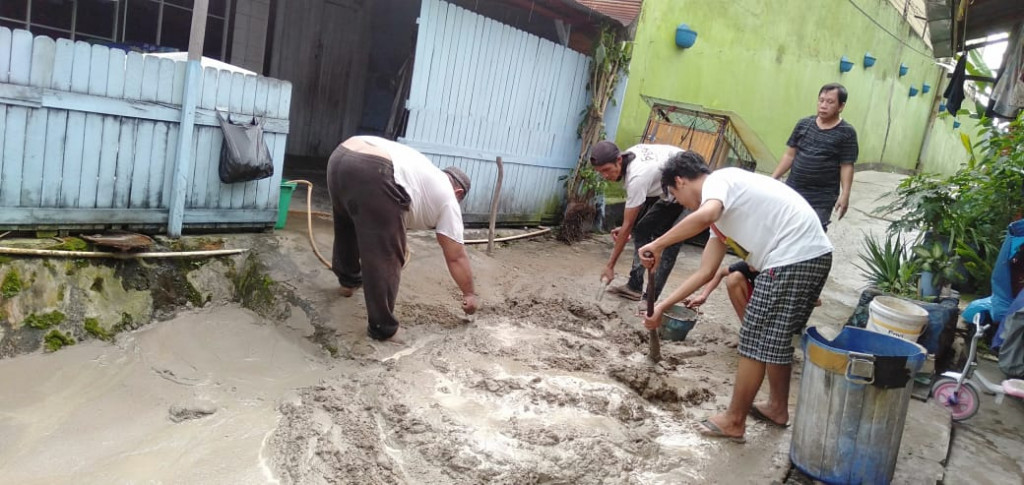 Giat Kerja Bakti Dan Penyemprotan, RT 23 Dan RT 36 Kelurahan Sidomulyo.