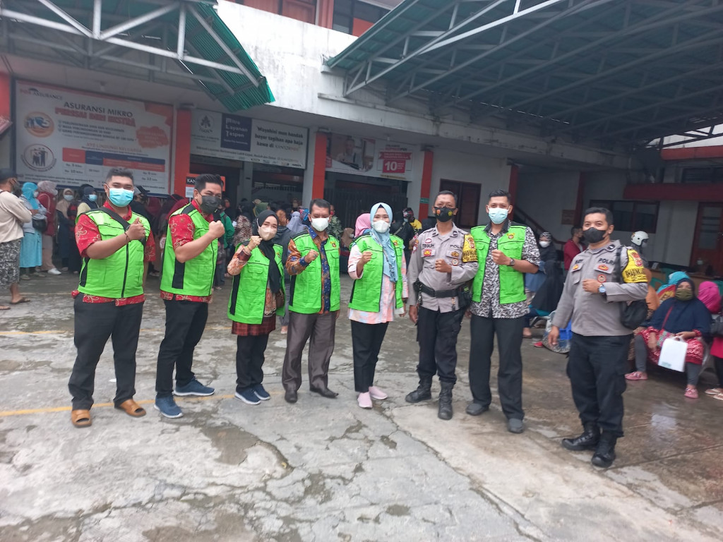 Giat pendampingan pembagian bantuan BNPT dan PKH