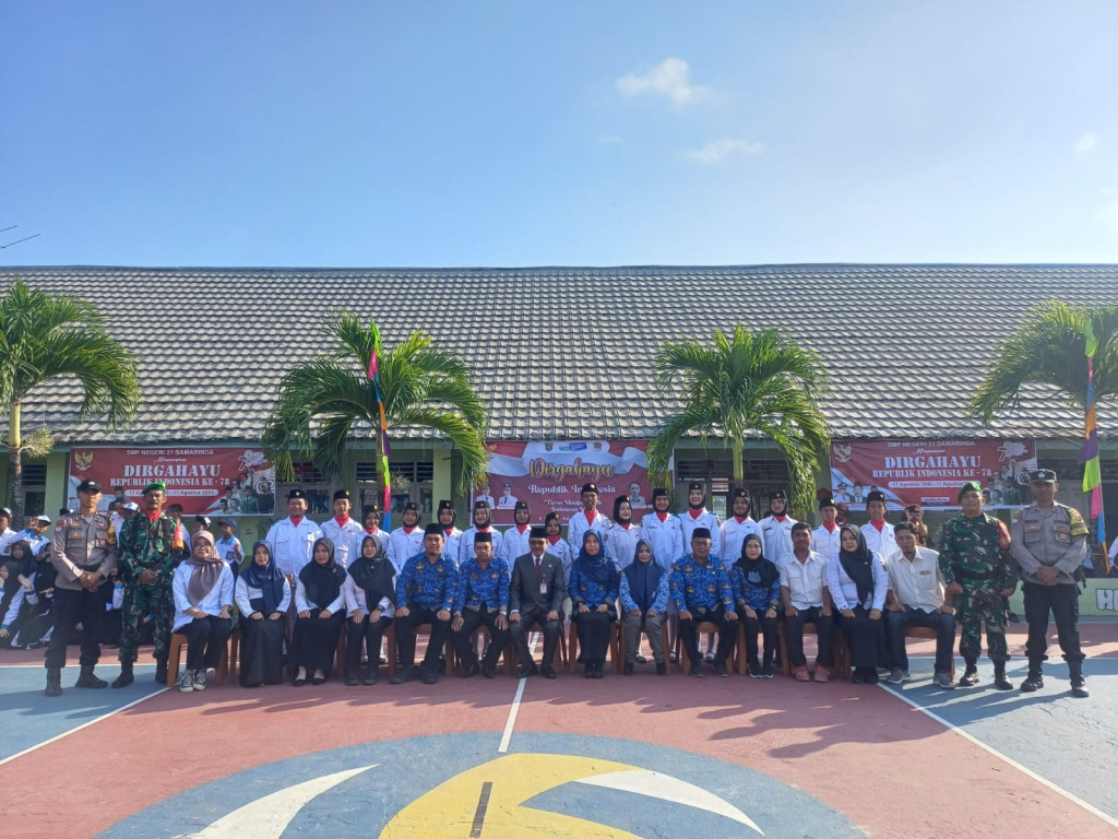 Upacara 17 Agustus Memperingati Kemerdekaan Indonesia 78th