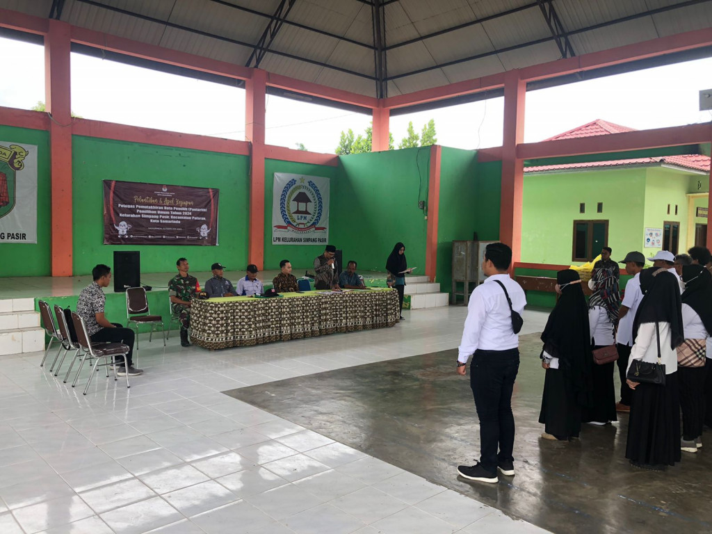 Pelantikan Pantarlih Kelurahan Simpang Pasir