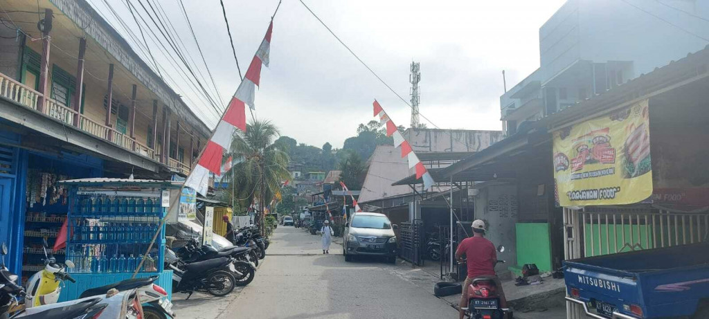 Pemasangan Unbul-unbul
