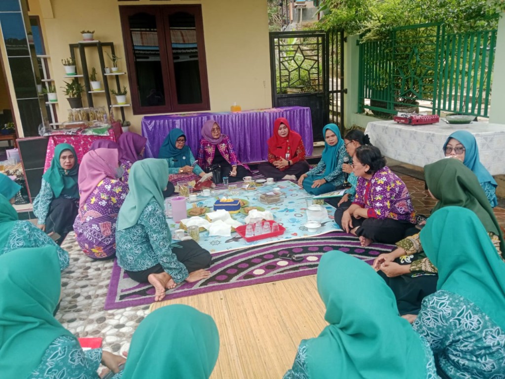 Verifikasi Lomba UP2K Tingkat Provinsi PKK Kecamatan Samarinda Ilir Dengan Icon Daun Kelor