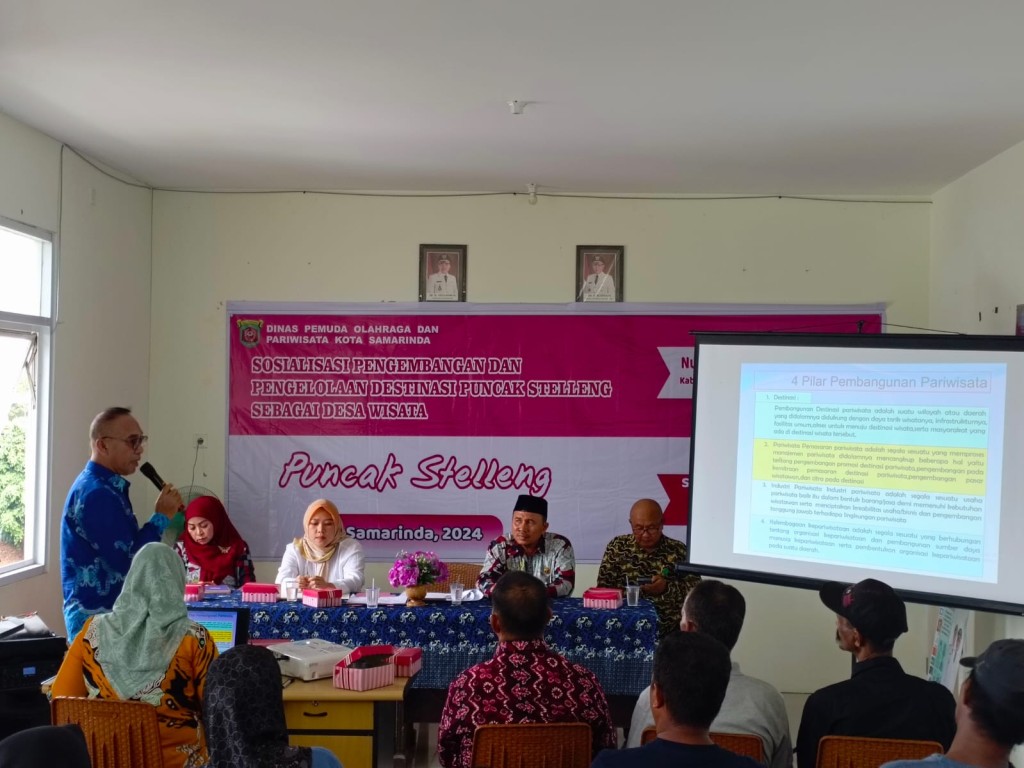 Sosialisasi Pengembangan dan Pengelolaan Wisata Puncak Stelling di kelurahan sungai dama