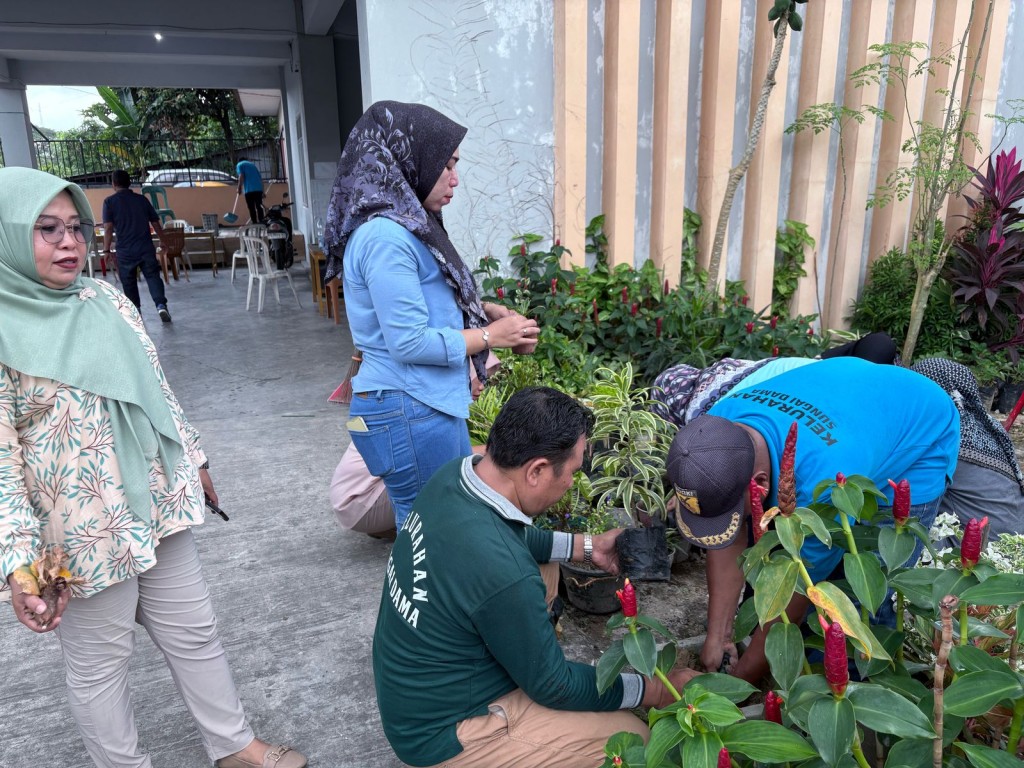 Kebersamaan Wujud Kepedulian: Gotong Royong Sungai Dama 2025