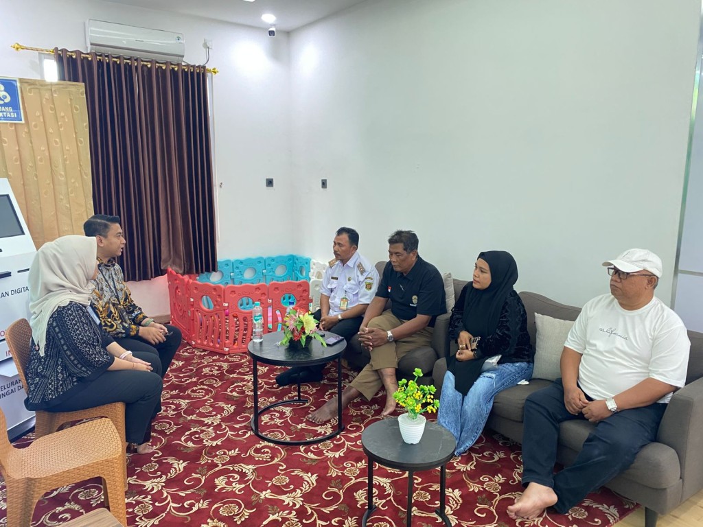 Kunjungan Bank Untuk Koperasi Merah Putih