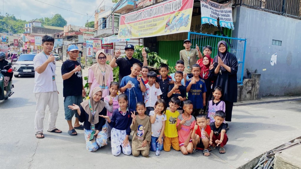 Gotong Royong Di Lingkungan RT.6,7,17,24,27,26,25,28,8