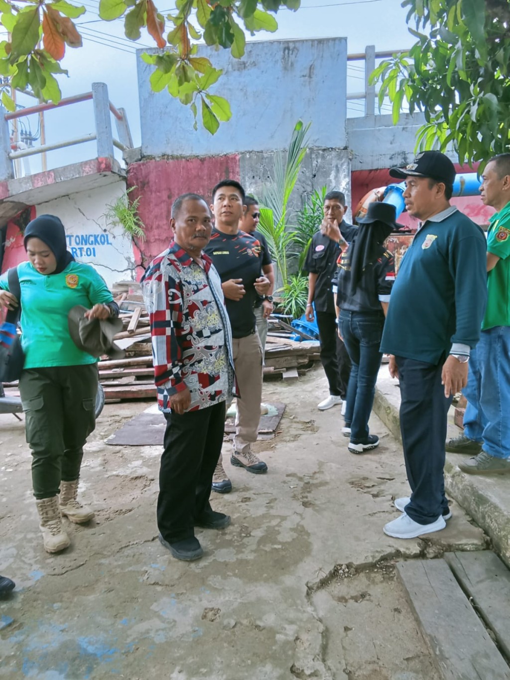 Kerja Bakti/Gotong Royong Di Kawasan Kelurahan Sungai Dama