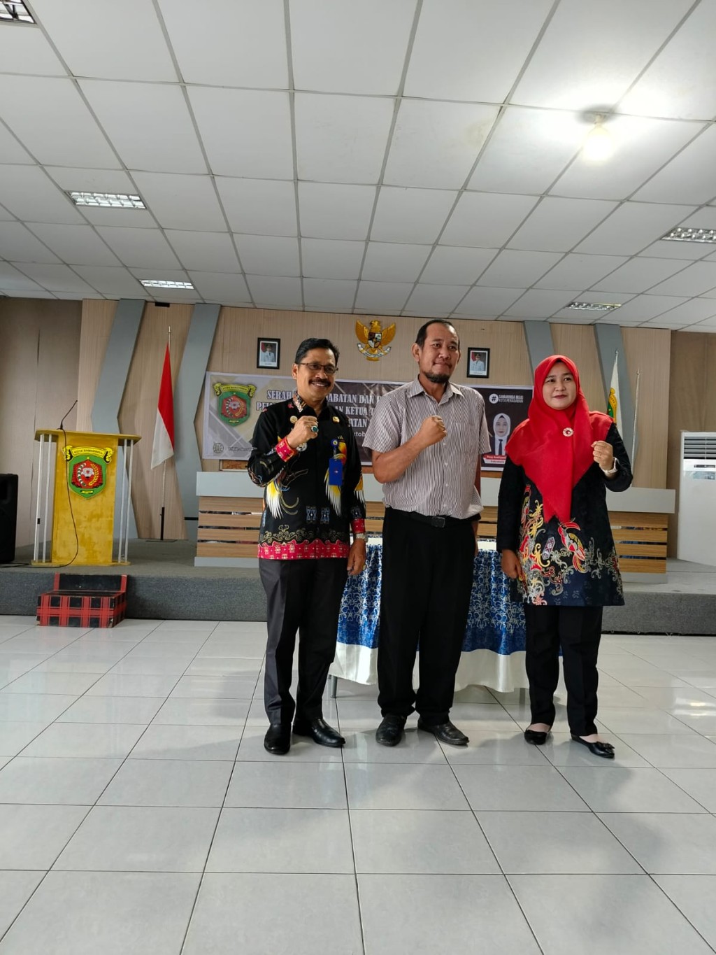 Acara Serah Terima Jabatan Lurah dan Kasi Pemerintahan Kelurahan Sungai Dama