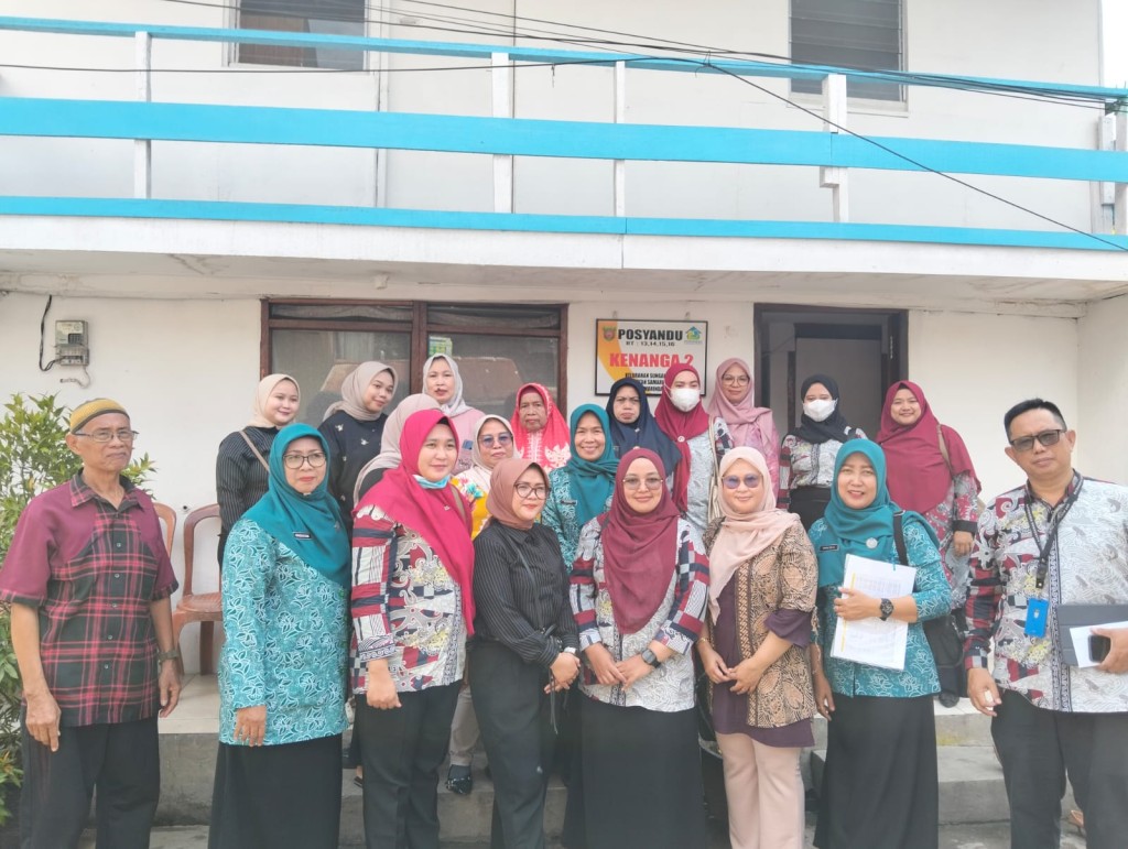 Kunjungan Sekcam Samarinda Ilir dan Puskesmas ke Posyandu Kenanga 2 Kelurahan Sungai Dama