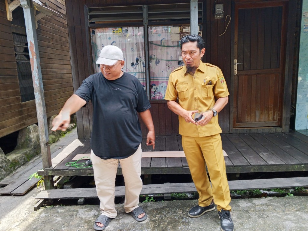 Lurah dan Kasi Ekobang Kelurahan Sungai Dama Monitoring Kegiatan Pro-Bebaya Tahap 2 Tahun 2025