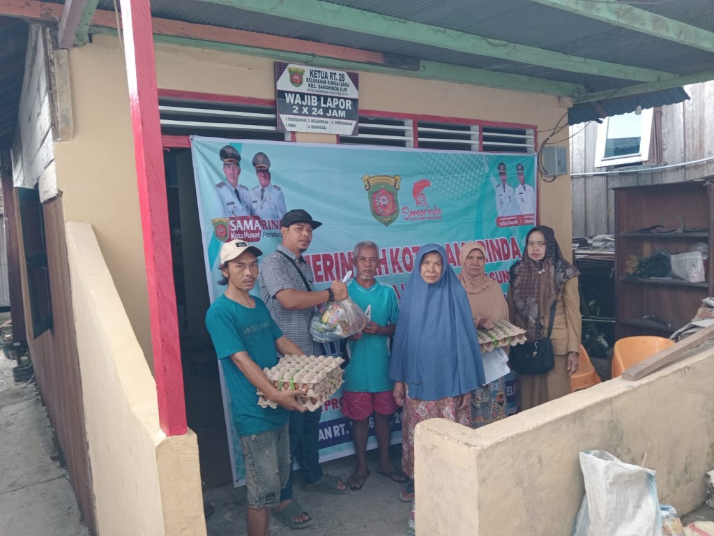Penyerahan Sembako  Rt,27 Dan Rt. 28