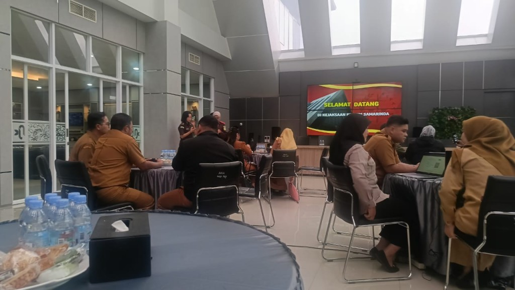 Kasi Pemerintahan Kelurahan Sungai Dama Ikuti Pelatihan Pengisian Aplikasi Jaga Desa