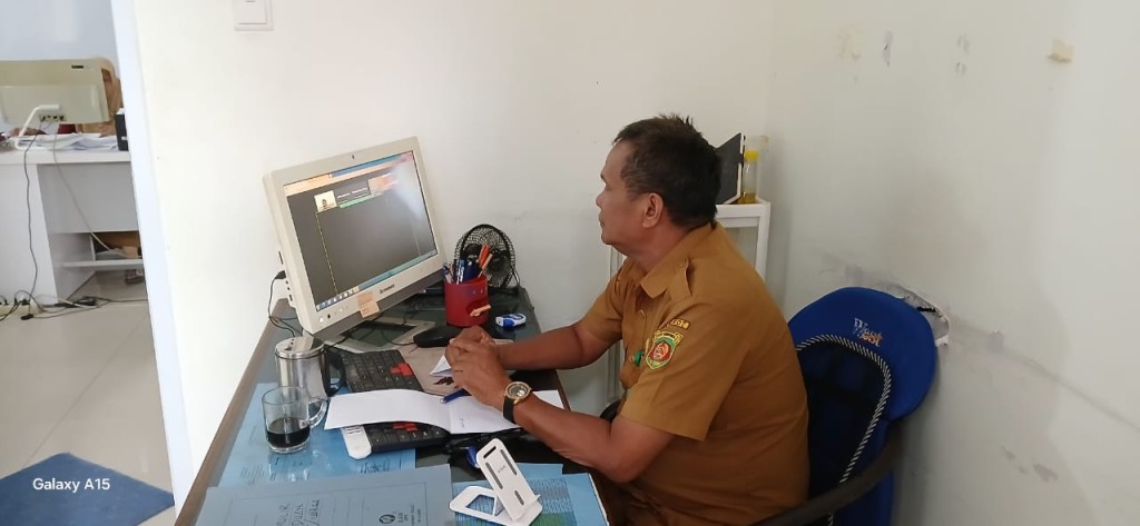 Sekretaris Lurah Sungai Dama Ikuti Zoom Diseminasi & Publikasi Data Stunting serta Pemaparan Kasus Kematian Ibu dan Anak Kota Samarinda 2025