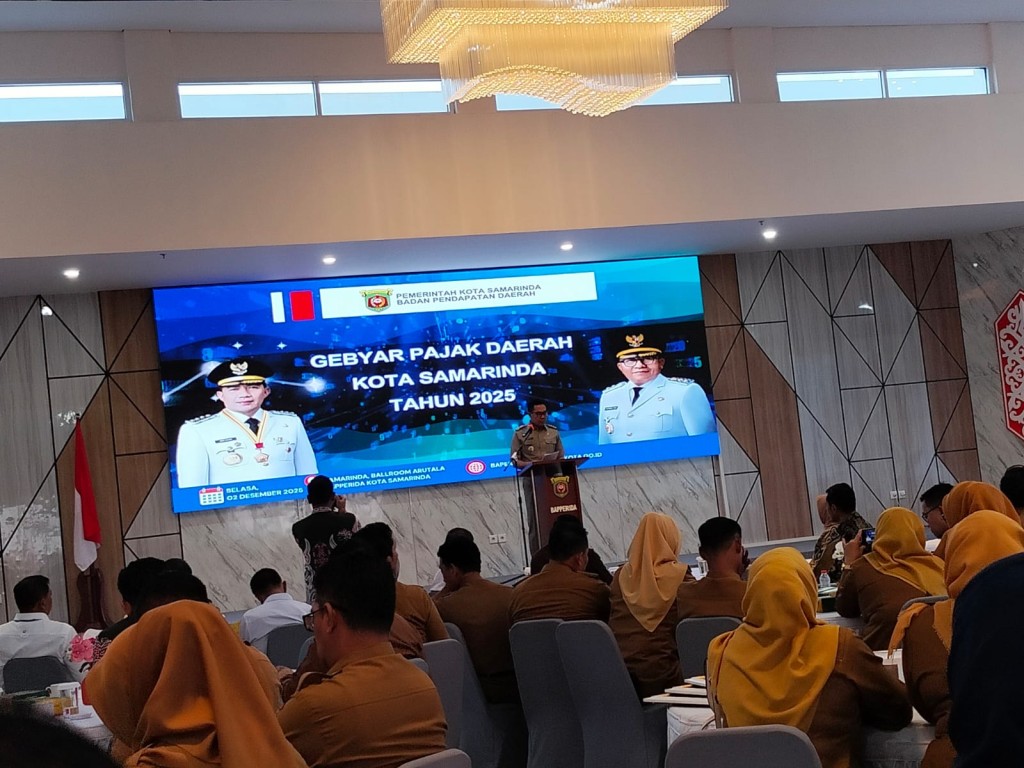 Lurah Menghadiri RAPAT GEBYAR PAJAK DAERAH KOTA SAMARINDA TAHUN 2025