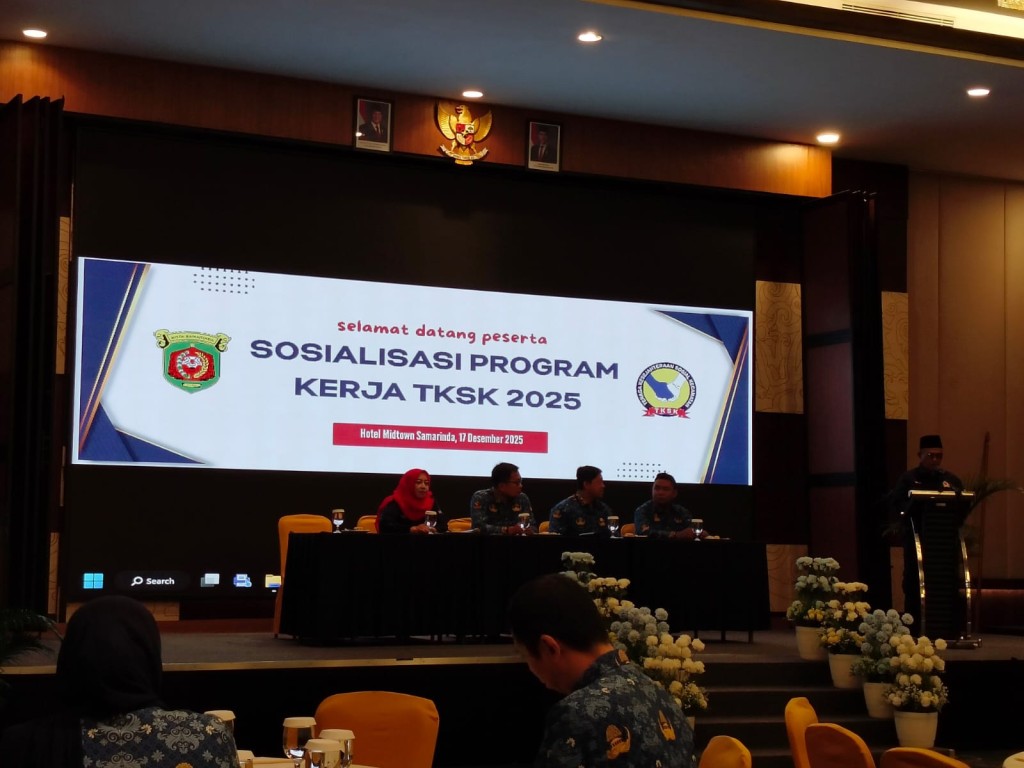 Lurah Kelurahan Sungai Dama Menghadiri  Sosialisasi Program Kerja Tenaga Kesejahteraan Sosial Kecamatan (TKSK) Kota Samarinda
