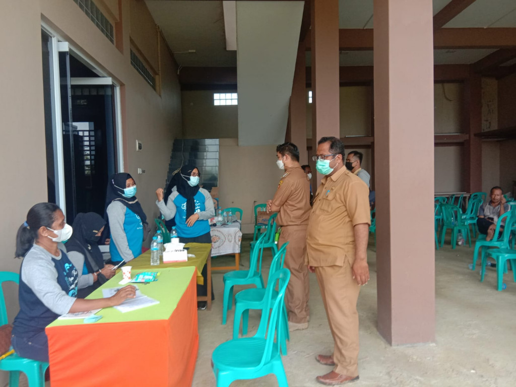 Vaksin Gratis Di Wilayah RT. 21 Kelurahan Sungai Kapih Oleh BIN