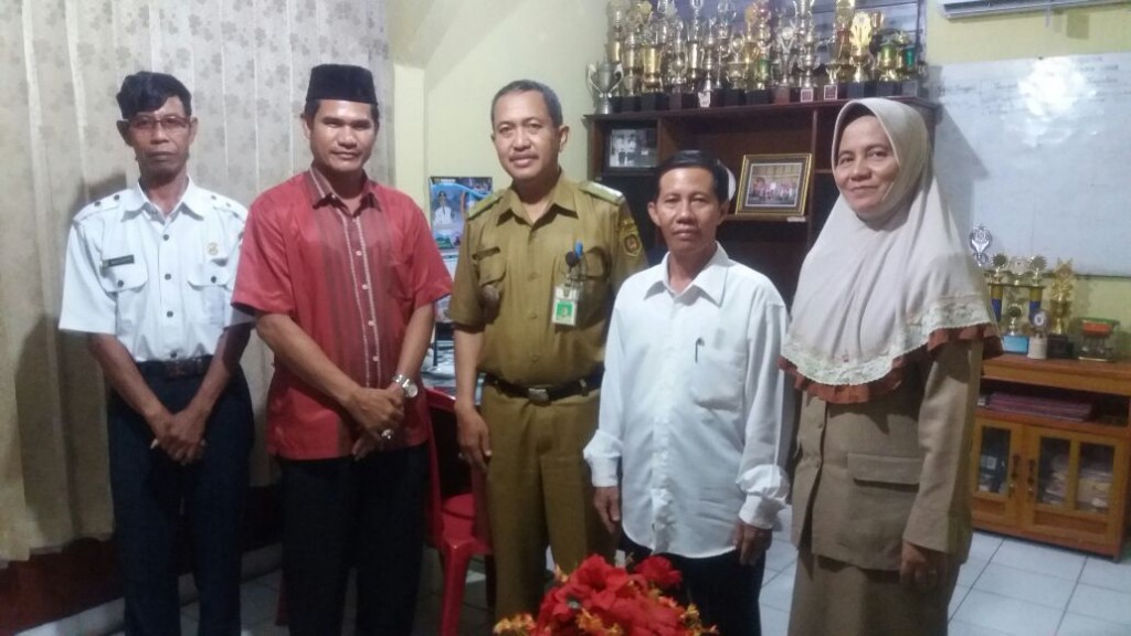 Kunjungan pembina untuk MTQ Kelurahan Sungai Pinang Luar