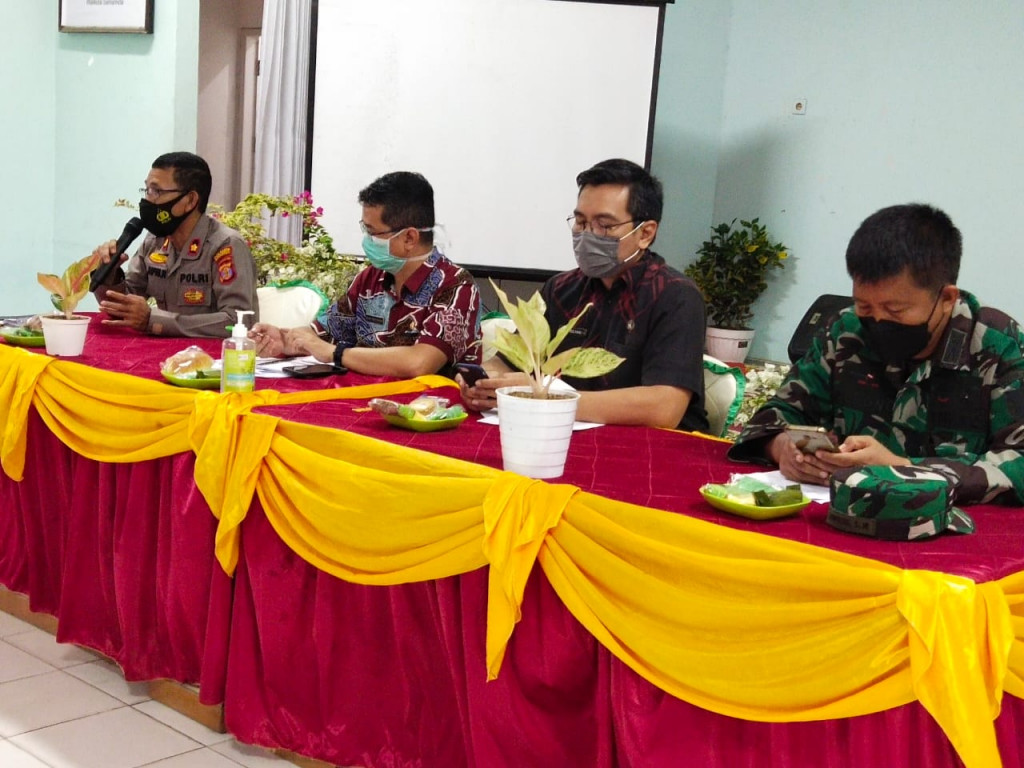 RAPAT KOORDINASI GUGUS TUGAS TERKAIT DALAM VAKSINASI UNTUK TENAGA PENGAJAR
