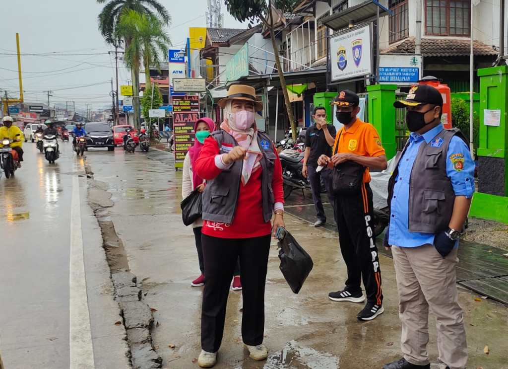 KEGIATAN SIDAK RAZIA MASKER DI WILAYAH KECAMATAN SUNGAI PINANG