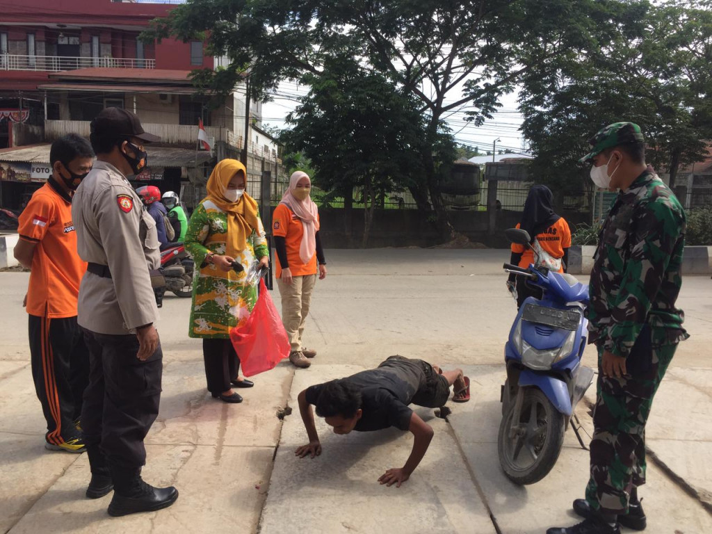 Giat Pagi dan Yustisi Maker