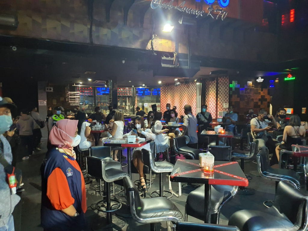 Monitoring Protokol Kesehatan di Cafe dan THM di Wilayah Kecamatan Sungai Pinang