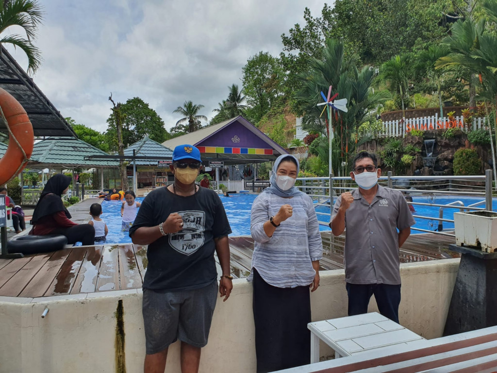 Peninjauan Tempat Wisata Salma Shofa mengenai Protokol Kesehatan kepada Pengunjung Wisata