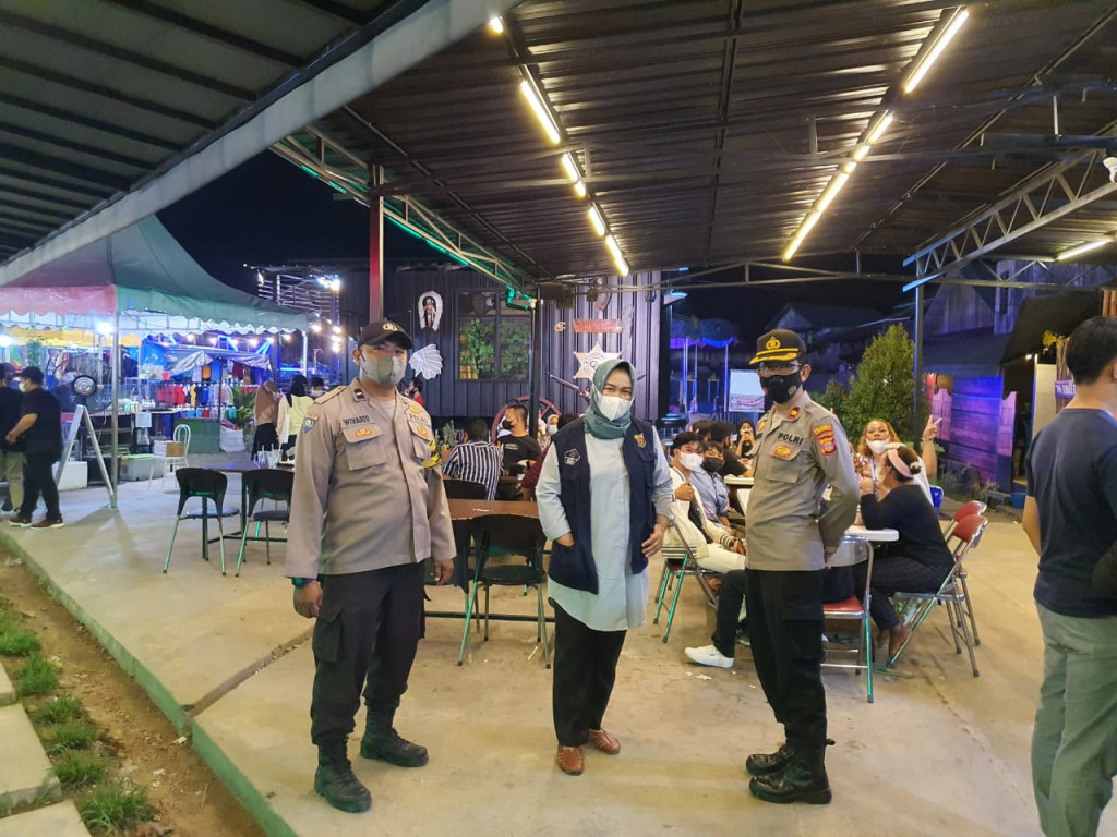 Giat Malam Monitoring Protokol Kesehatan di Cafe Wilayah Kecamatan Sungai Pinang
