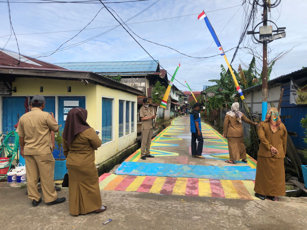 Monev Kegiatan Pro Bebaya Tahun 2021 di RT 10 Kelurahan Sungai Pinang Dalam