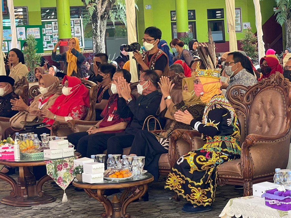 Festival Budaya Di SD 07 Kecamatan Sungai Pinang Dalam Rangka HUT Pemkot Samarinda Ke-62