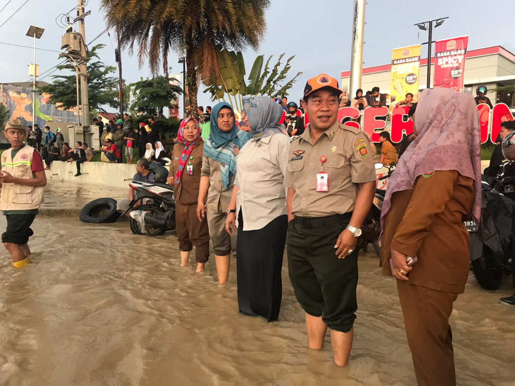 Banjir dI Jalan D.I Panajaitan