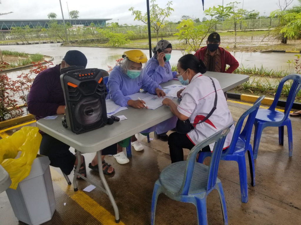 Monitoring Pelaksanaan Swab Antigen Massal di APT Pranoto
