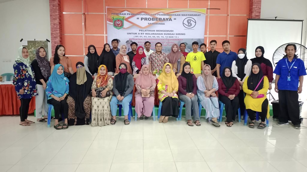 PEMBUKAAN KEGIATAN PEMBERDAYAAN MASYARAKAT PELATIHAN MENGEMUDI