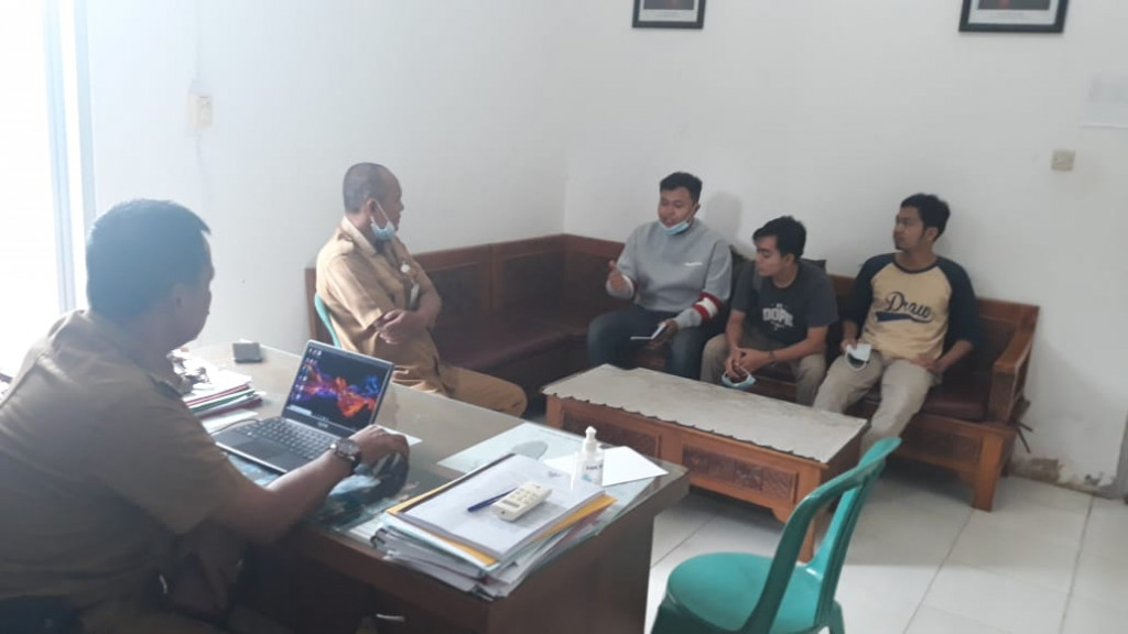 Rapat Koordinasi dengan Tim Lapangan PTSL di Kelurahan Tanah Merah