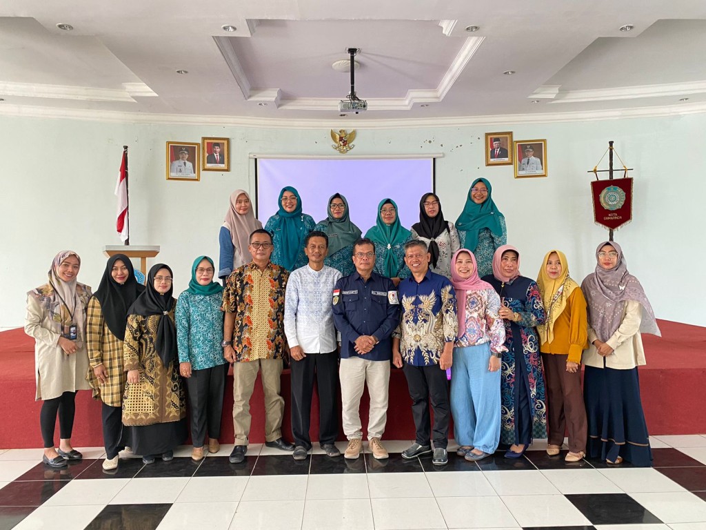 PRESENTASI LOMBA PHBS