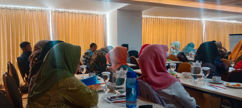 Pelatihan Public Speaking "Etika Komunikasi" Penyelenggara BKPSDM Kota Samarinda