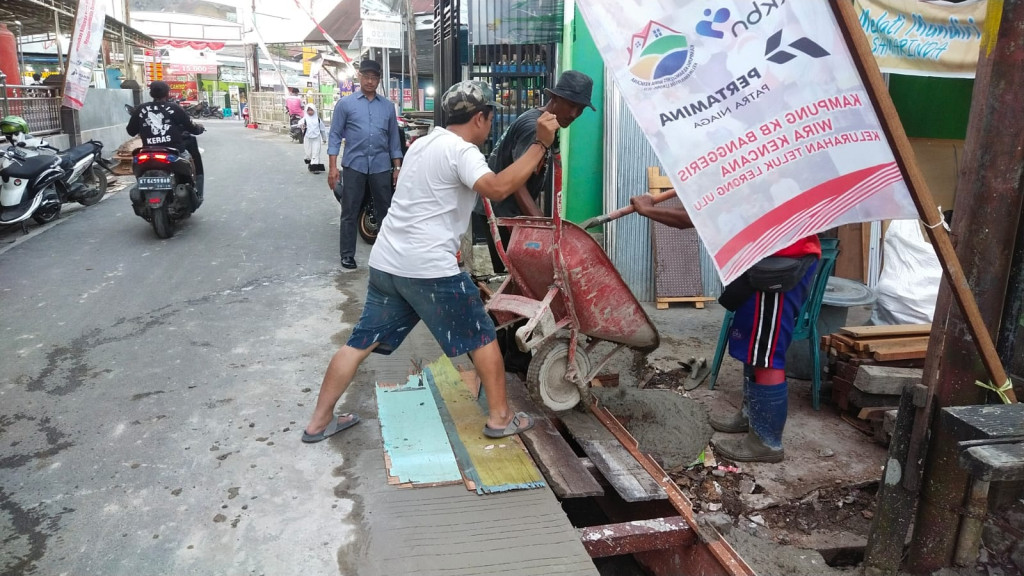 Kegiatan Probebaya Perbaikan Parit