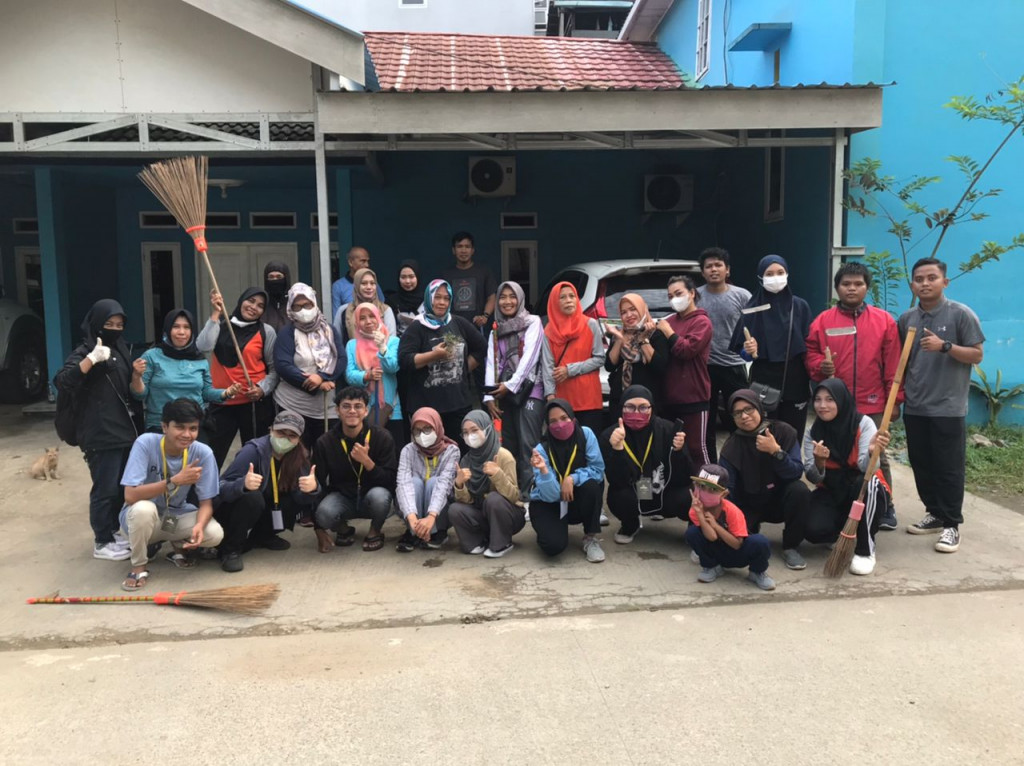 Kegiatan Gotong Royong Serentak di Kelurahan Temindung Permai