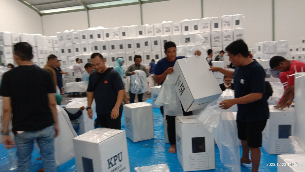 Perakitan Kotak Suara untuk Pemilu Tahun 2024