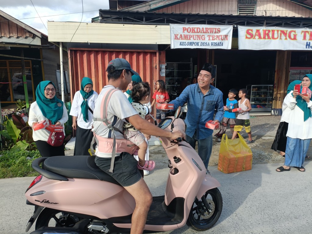 INDAHNYA BERBAGI DI BULAN YANG SUCI
