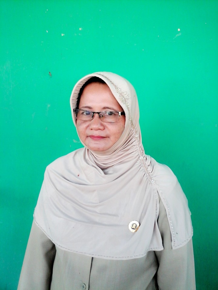 Atik Endaryesti, Amd. Keb