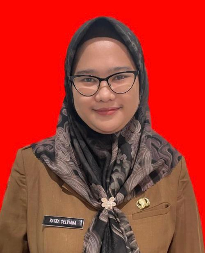 dr. Ratna Selviana
