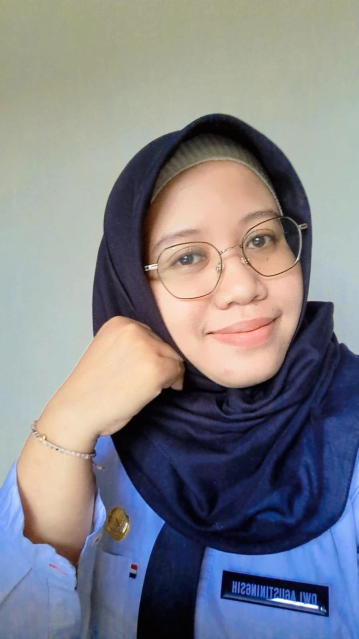 Dwi Agustiningsih, A.Md.Keb