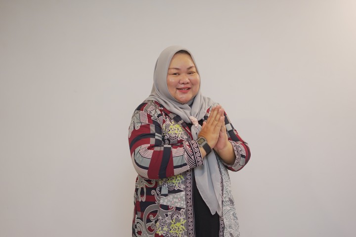 dr.Deasi Nursanti Natsir, M.Si