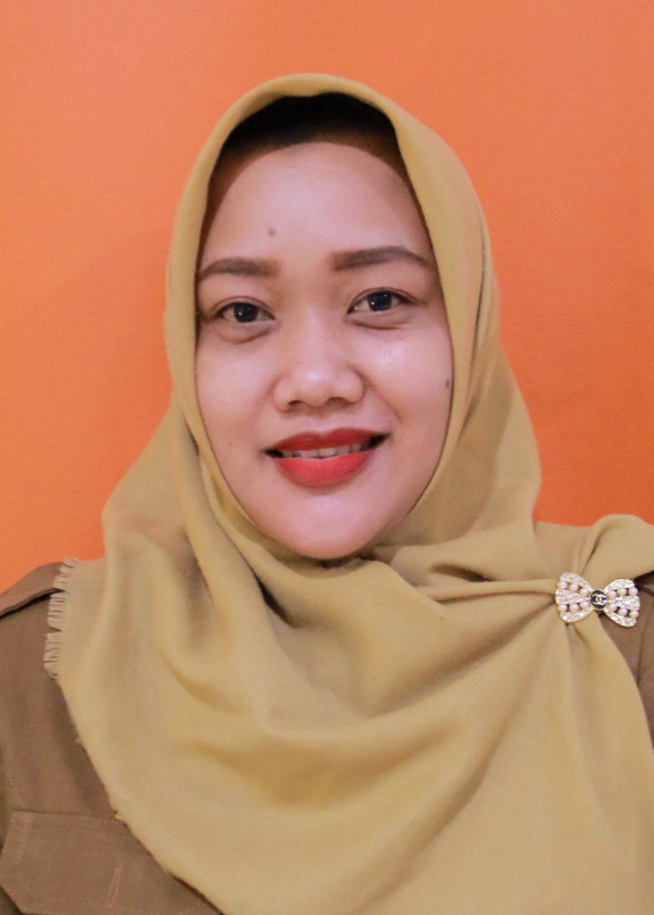 LISA ROSNITA, S.I.Kom
