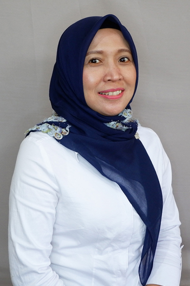 Hj. Sandra Annisa, S.Farm, Apt