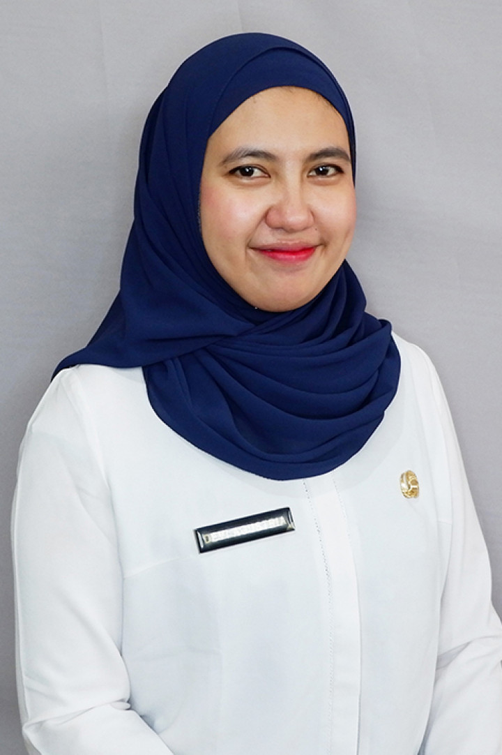 Devi Agustria, S.Tr.Kep