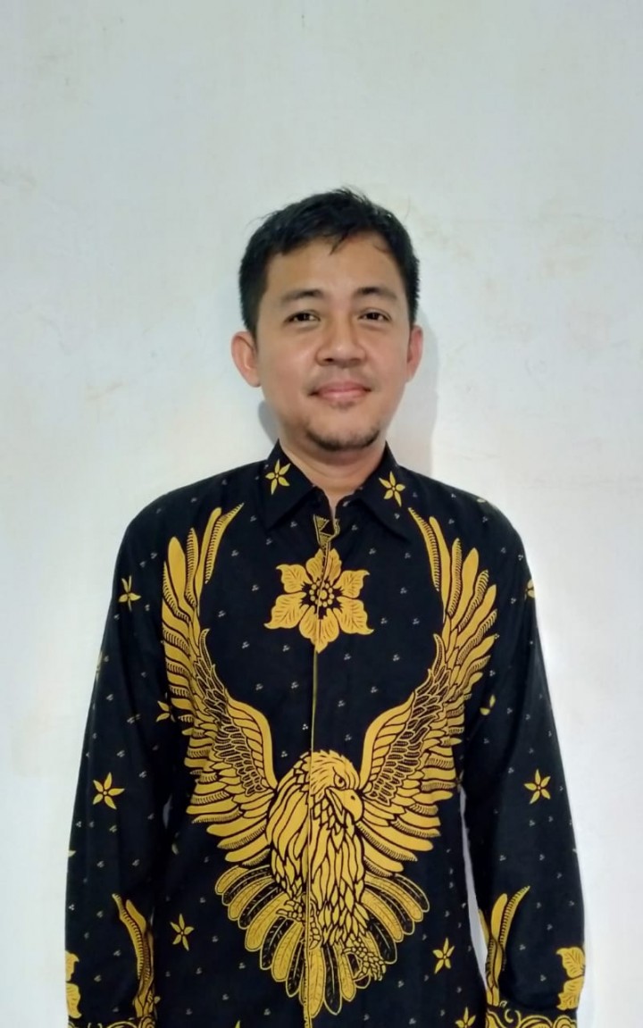 drg. Giri Binar Mentari