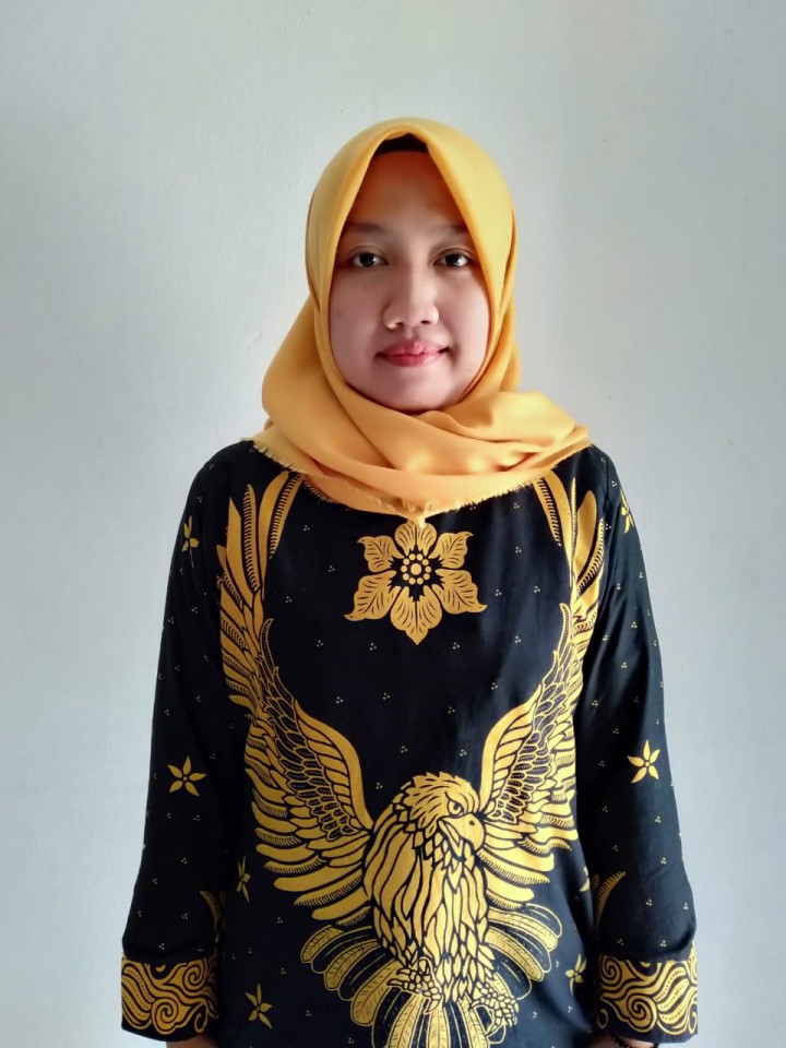 Rizka Ariani, S.Farm.Apt